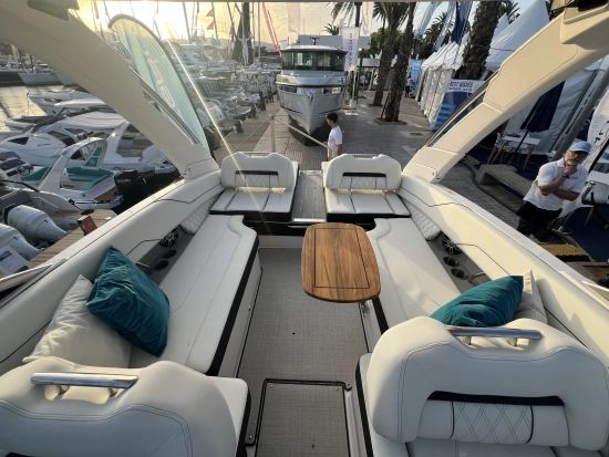 Regal LS6 Bowrider nuevo en venta
