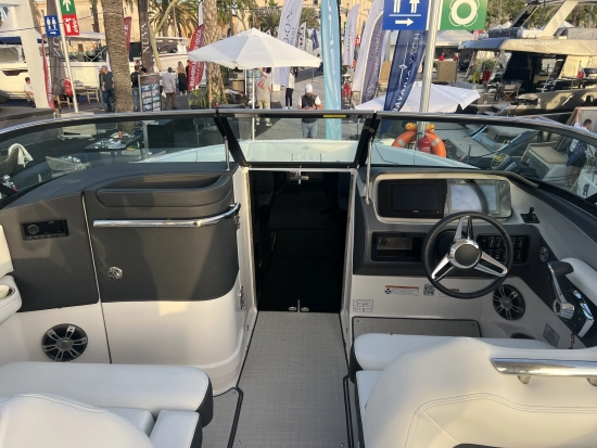 Regal LS6 Bowrider nuevo en venta