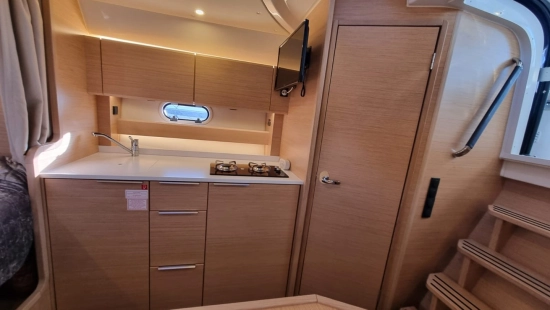 Bavaria Yachts S33 HT usado à venda