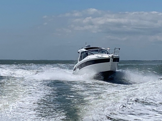 Bavaria Yachts S33 HT usado à venda