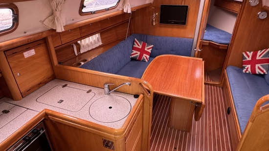 Bavaria Yachts 33 Cruiser usata in vendita