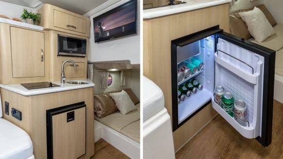 Regal 28 Express nuova in vendita