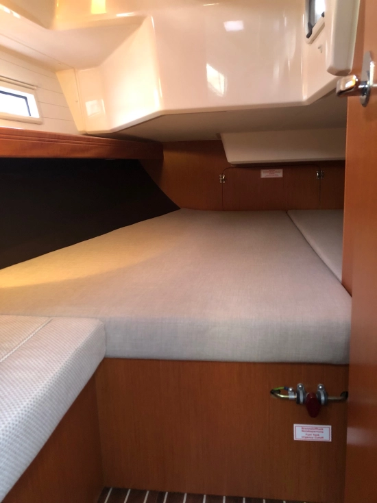 Bavaria Yachts Cruiser 37 de segunda mano en venta
