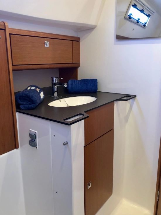 Bavaria Yachts Cruiser 37 de segunda mano en venta