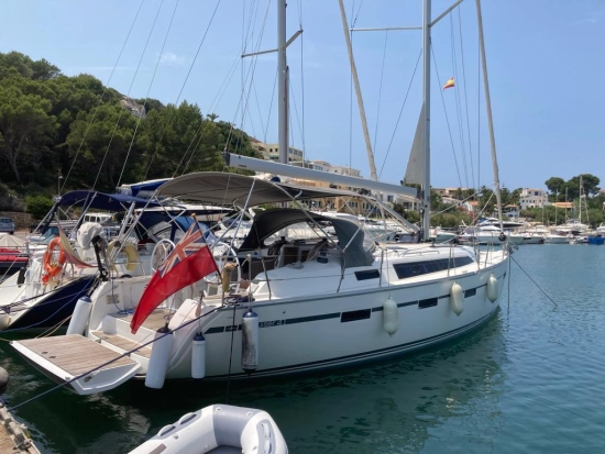 Bavaria Yachts Cruiser 41 usado à venda