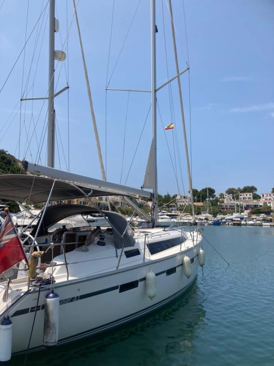 Bavaria Yachts Cruiser 41 usado à venda