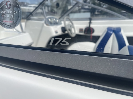 Bayliner 175BR usado à venda