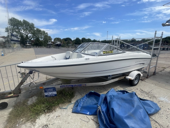 Bayliner 175BR usado à venda
