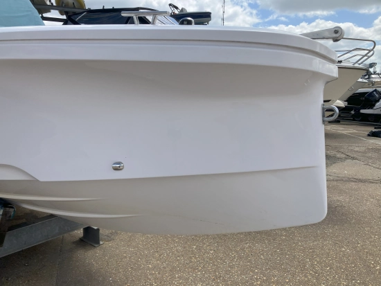 Axopar 22 Spyder usado à venda