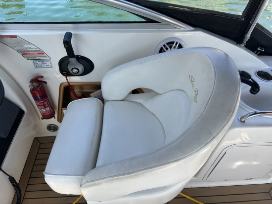 Sea Ray Sundancer 260 usado à venda