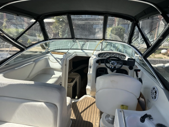 Sea Ray Sundancer 260 usado à venda