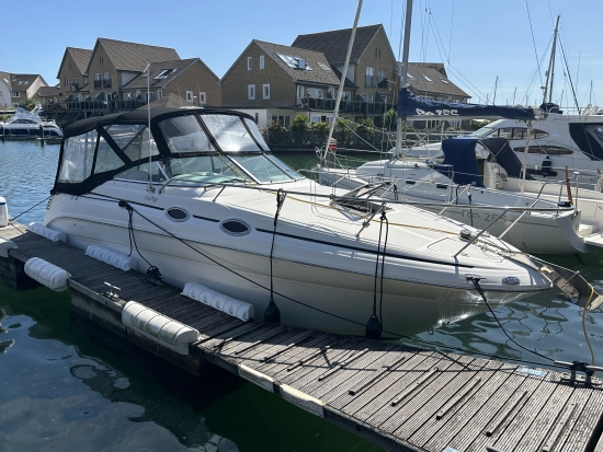 Sea Ray Sundancer 260 usado à venda