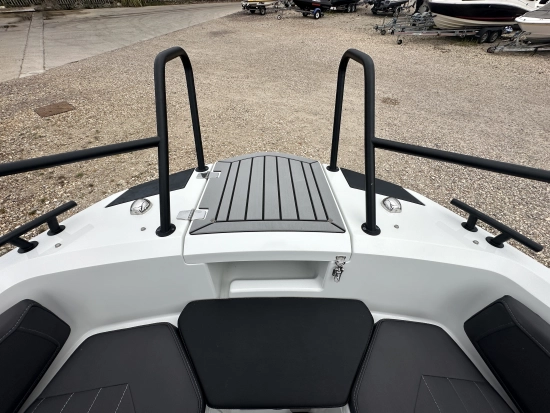 Finnmaster R6 Bowrider de segunda mano en venta
