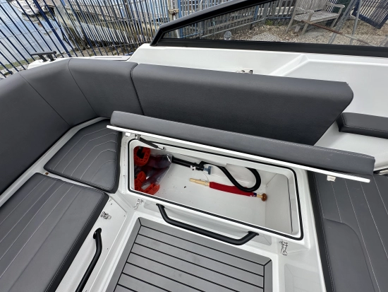 Finnmaster R6 Bowrider de segunda mano en venta