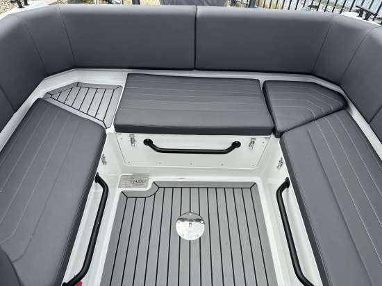 Finnmaster R6 Bowrider de segunda mano en venta