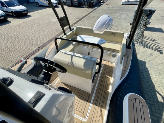 Aqvaboats Luxrib 22 usata in vendita