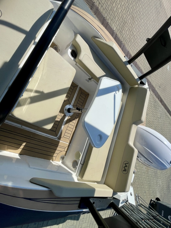 Aqvaboats Luxrib 22 usata in vendita