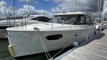 Bavaria Yachts E40 Sedan usado à venda