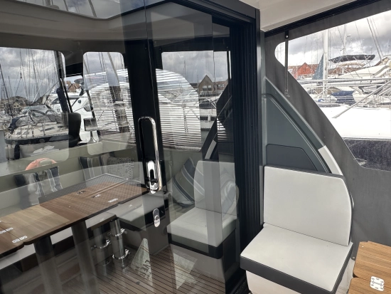 Bavaria Yachts R40 Coupe usado à venda