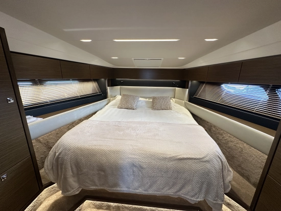 Bavaria Yachts R40 Coupe usado à venda