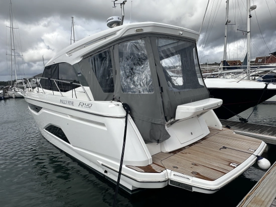 Bavaria Yachts R40 Coupe usado à venda