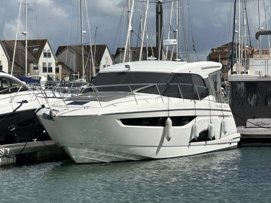 Bavaria Yachts R40 Coupe usado à venda