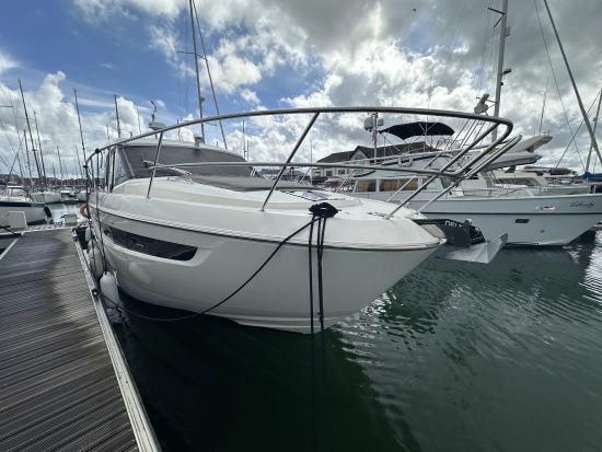 Bavaria Yachts R40 Coupe usado à venda