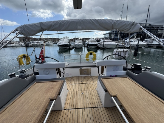 Bavaria Yachts C57 usado à venda