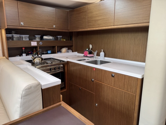 Bavaria Yachts C57 usado à venda