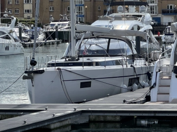 Bavaria Yachts C57 usado à venda