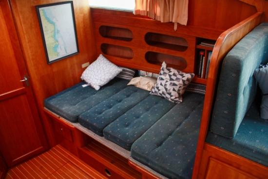 Keser Hollandia 1250 Steel Cruiser usado à venda