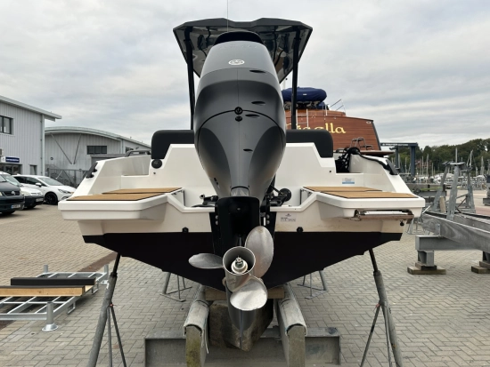 Airon Marine 707 usata in vendita
