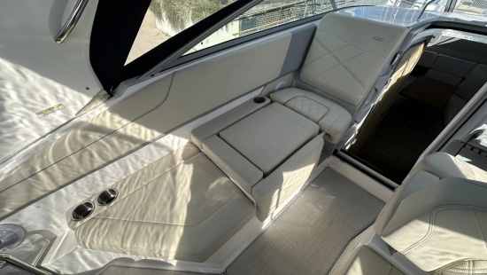 Regal 26 Express usata in vendita