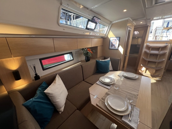 Bavaria Yachts C42 usata in vendita