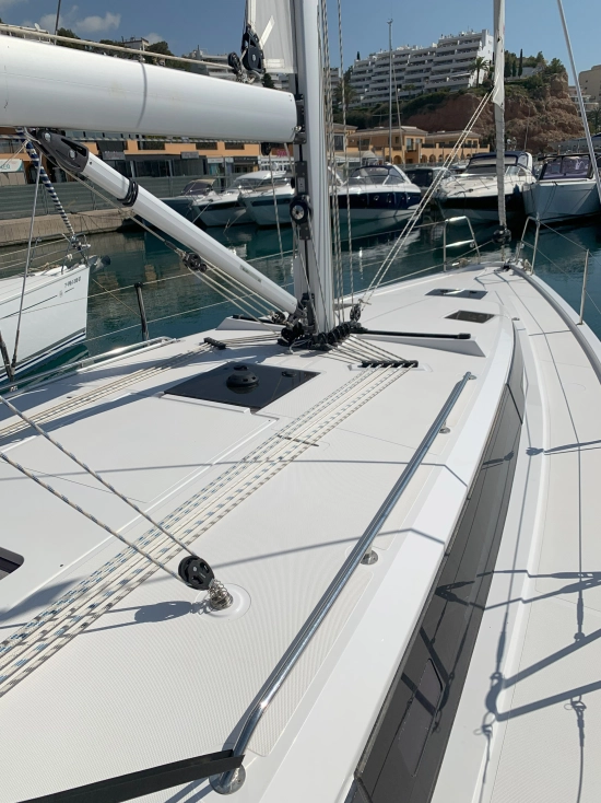 Bavaria Yachts C42 usata in vendita