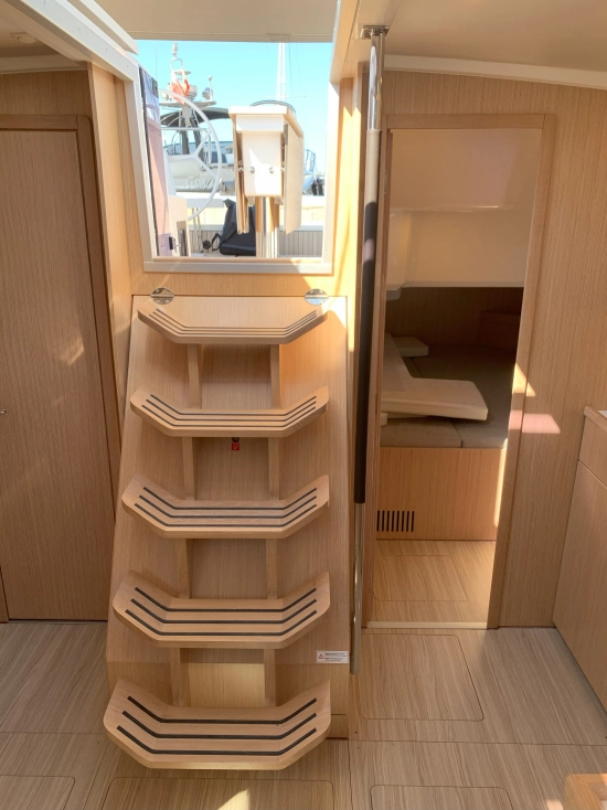 Bavaria Yachts C42 usata in vendita