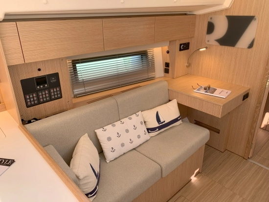 Bavaria Yachts C42 usata in vendita