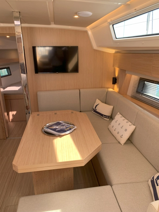 Bavaria Yachts C42 usata in vendita