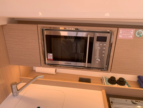 Bavaria Yachts C42 usata in vendita