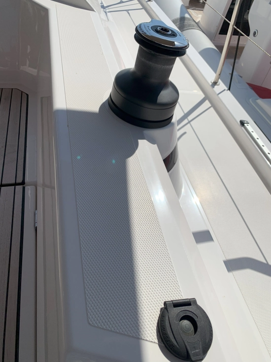 Bavaria Yachts C42 usata in vendita