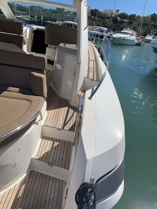 Bavaria Yachts Sport 43 Hard Top usata in vendita