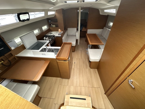 Jeanneau Sun Odyssey 410 usado à venda