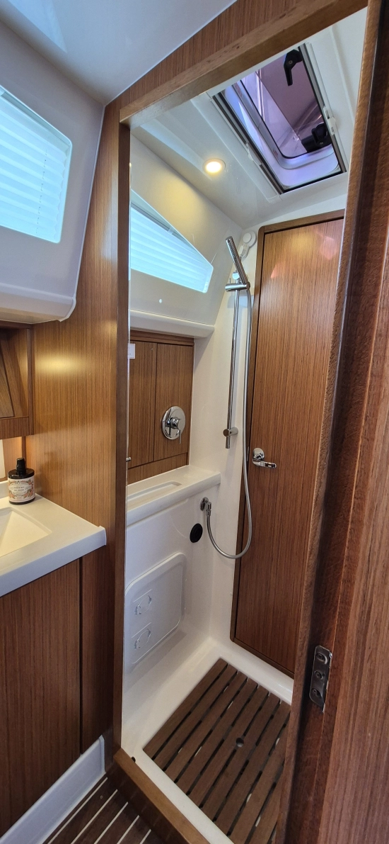 Bavaria Yachts Vision 42 de segunda mano en venta