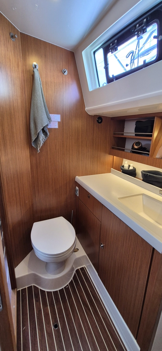 Bavaria Yachts Vision 42 de segunda mano en venta