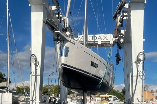 Bavaria Yachts C42 usata in vendita