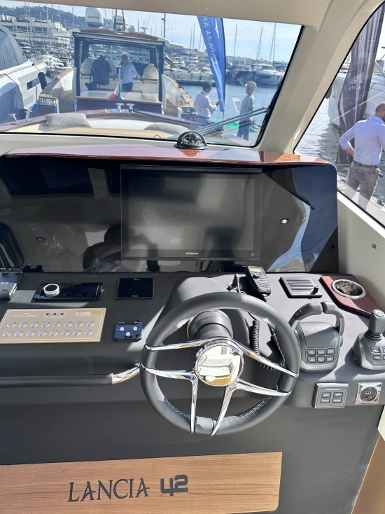 Lancia Aprea 42 novos à venda