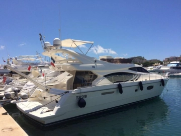 Ferretti 551 novos à venda
