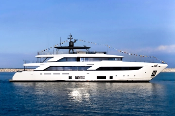 Ferretti Custom Line Navetta 42 Custom Line Navetta 42 usata in vendita