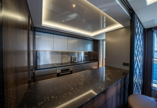 Sunseeker 90 Ocean nuova in vendita