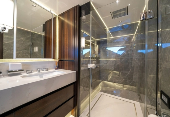 Sunseeker 90 Ocean nuova in vendita